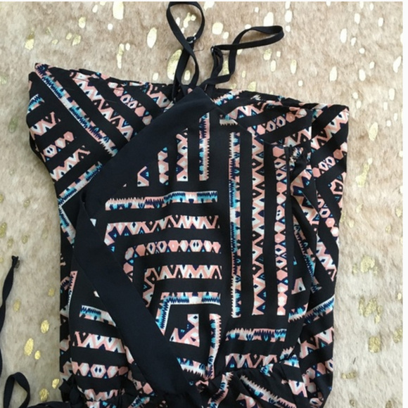 Spaghetti strap Romper - Picture 2 of 4